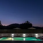 Five Stars Villa *