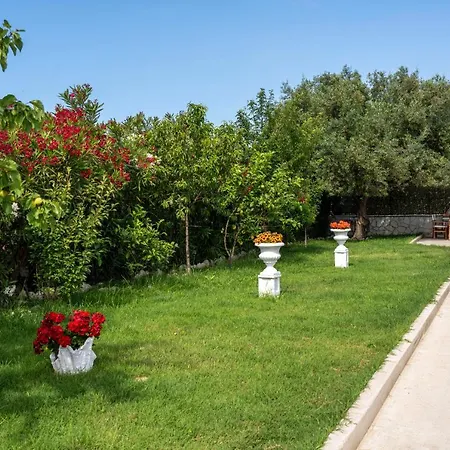Villa Five Stars